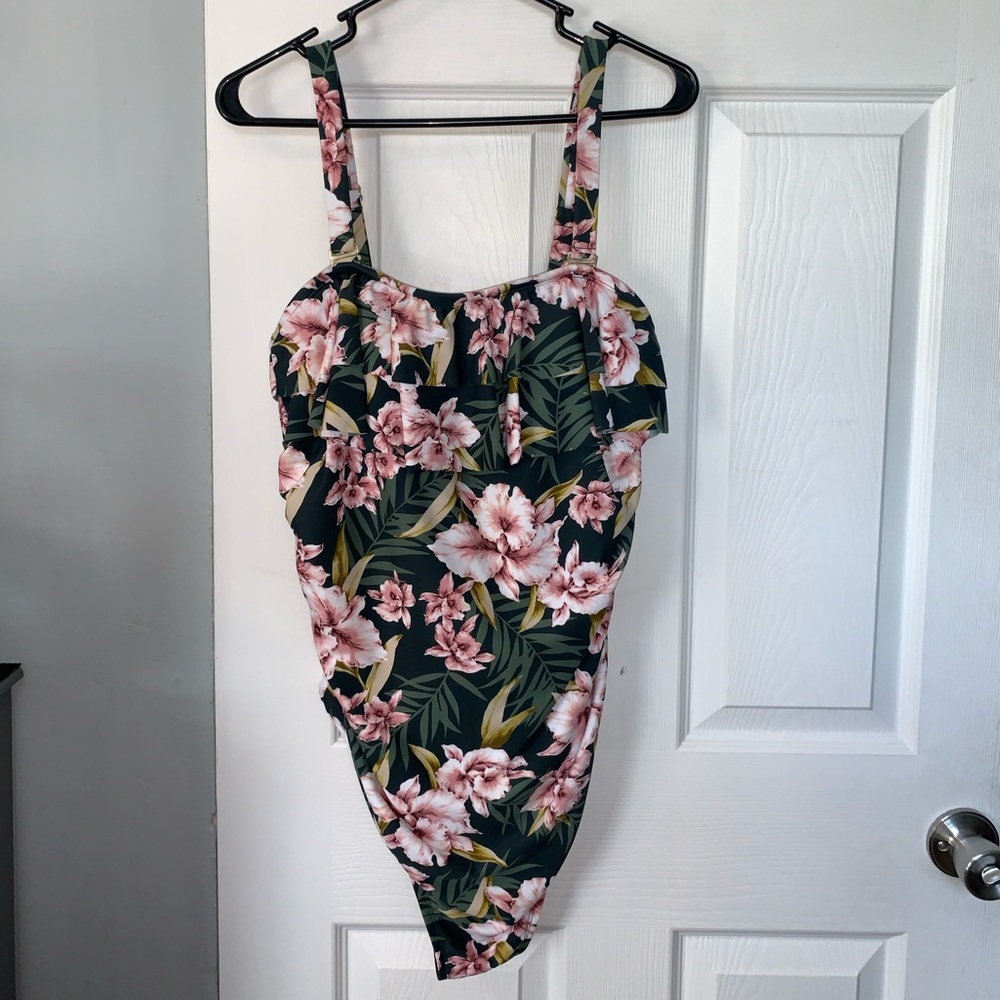 Kona Sol One Piece Bathing Suit